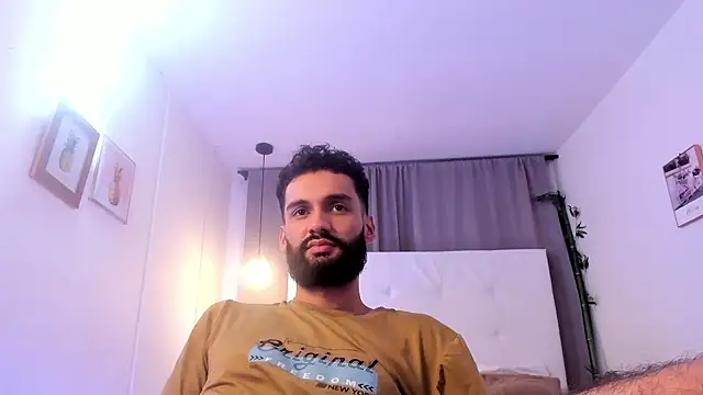 צ'אט XXX בשידור חי של Ryan_Jakson