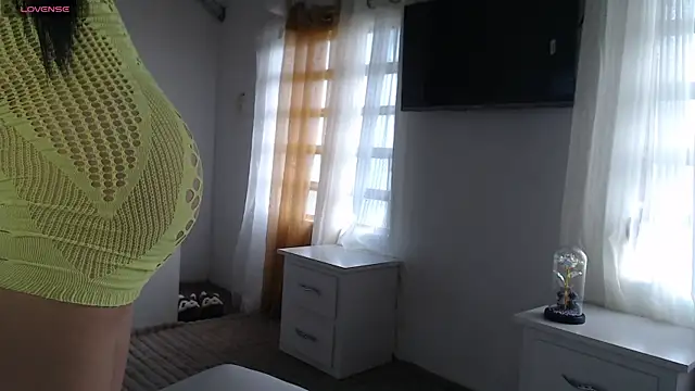 Just_Roussie Live XXX-chat