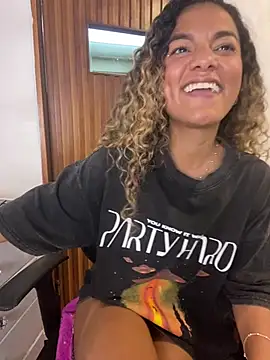 AngelPinkk_ XXX чат на живо