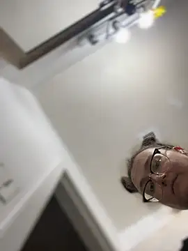 XXX chat uživo modela HTXBELLE
