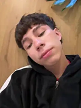 Chat XXX ao vivo de Kael_Prince