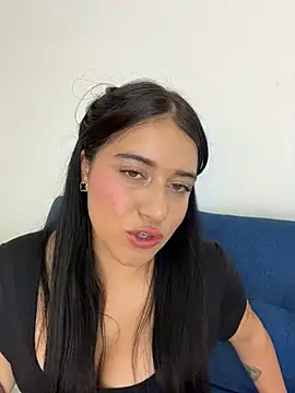 Chat +18 de KallyMyller1 ao vivo