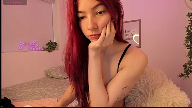 SarahLee__ Live XXX-Chat