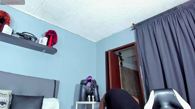 Coco_Kiss' Live XXX Chat