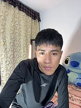 צ'אט XXX בשידור חי של HotSebas_04