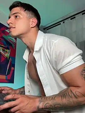XXX chat uživo modela Jamess_White