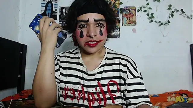 Tiff_-Styles: онлайн-секс-чат