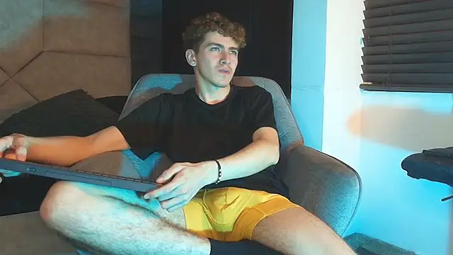 Tyler_Mcrey XXX чат на живо