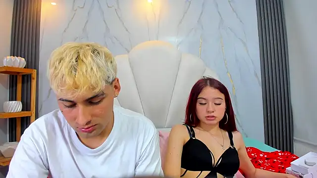 צ'אט XXX בשידור חי של Kenji_n_Rousse
