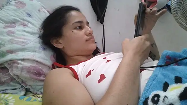 girl_tits' Live XXX Chat
