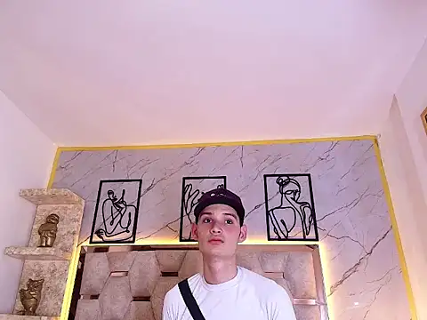 naim_darrechi Webcamshow