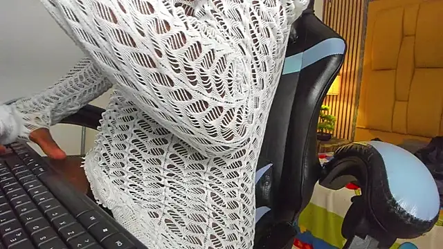 valenrss' Live XXX Chat