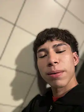 צ'אט XXX בשידור חי של Kael_Prince
