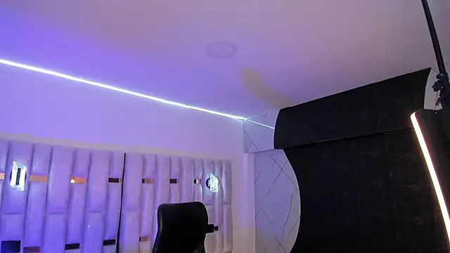 Chatroom XXX en direct de Lovely_celeste