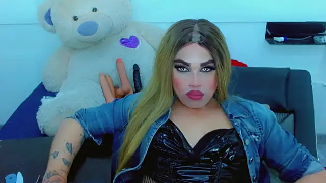 NharaBigCock Chat XXX in diretta