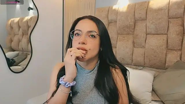 XXX chat uživo modela Scarlet_Jhonsonn