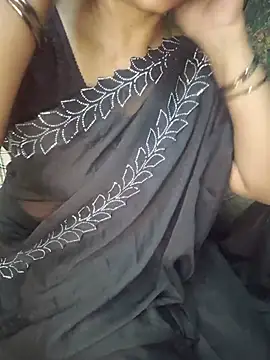 Chat +18 de Shalini_telugu09 ao vivo