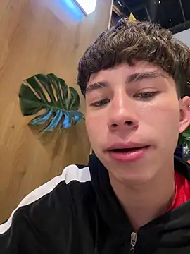 Kael_Prince live XXX chat