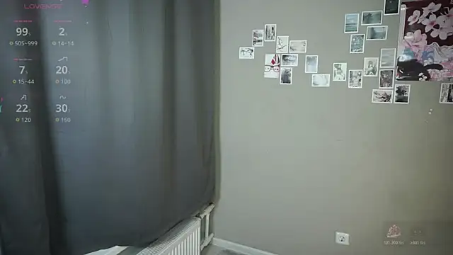 XXX chat uživo modela DellaLeck