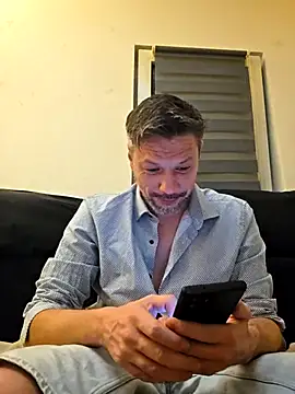 tomek84 Live XXX-Chat