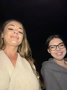 IsabellaEtthan live XXX chat