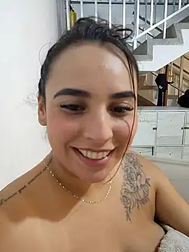 LizzRouse XXX чат на живо