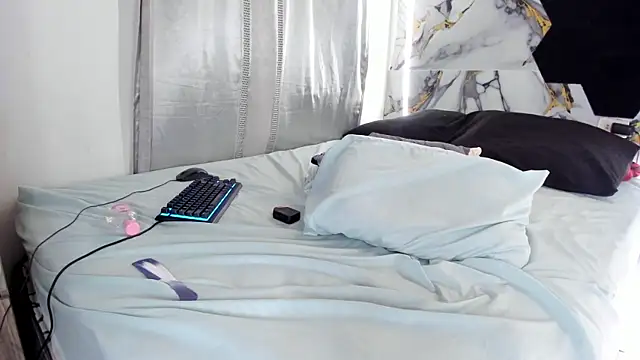 Goldendesirexx Chat XXX live