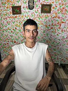 sorry-mom69's Live XXX Chat