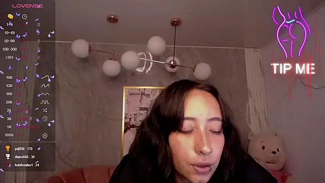 m_eris_s Chat XXX in diretta
