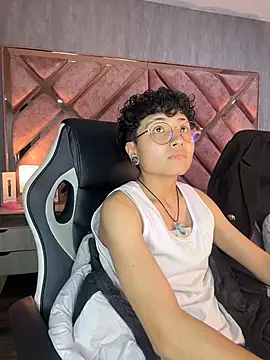 XXX chat uživo modela ian_mathias_