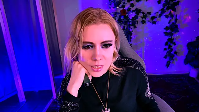 XXX chat uživo modela Kumiho_7777