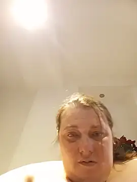HotHornyEmmaX's Live XXX Chat