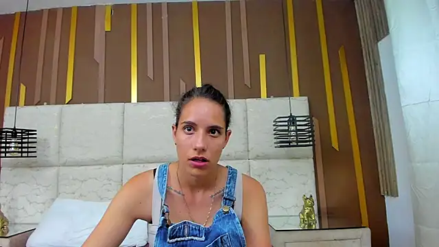 MiaCours – Live XXX-chat