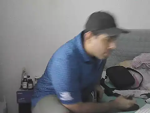 alphalatinobearx's Live XXX Chat