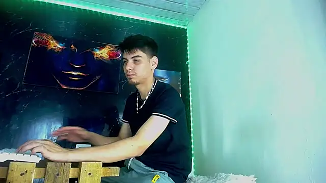 צ'אט XXX בשידור חי של LuxeCouple