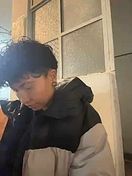 Chat +18 de ian_mathias_ ao vivo