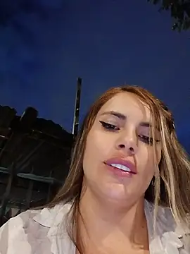Chat +18 de Cata_city1106 ao vivo