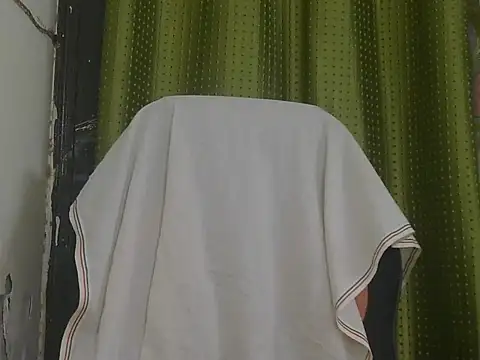 Stubborndesiboy Live XXX-Chat