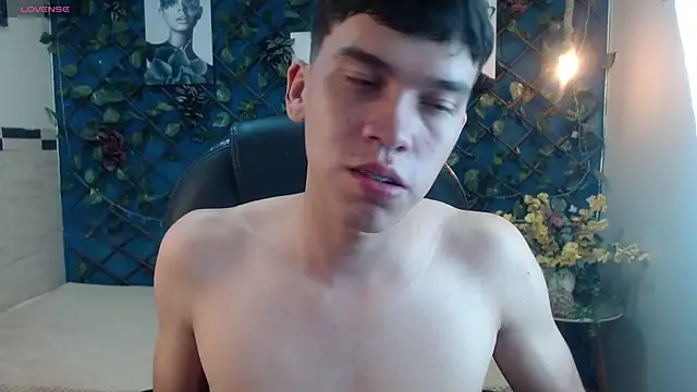 XXX chat uživo modela jac_cox