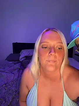 Blondebarbie21 Adlı Modelin Web Kamerası Şovu