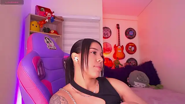 Czat XXX na żywo – madelyn_rose_