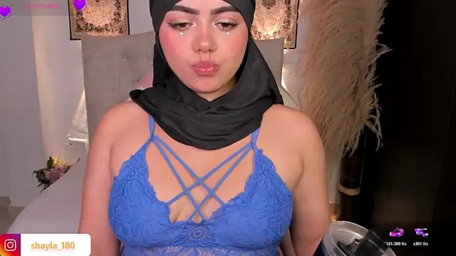 shayla_18 élő XXX-chatje