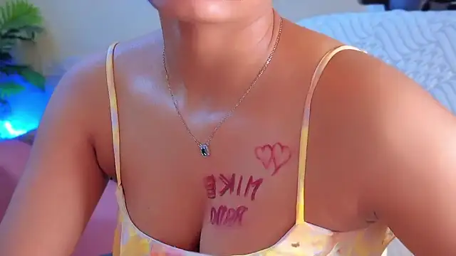 BOoo_3のライブXXXチャット