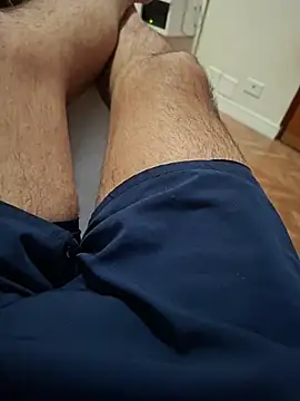 Chat +18 de LeoMaduroSP ao vivo