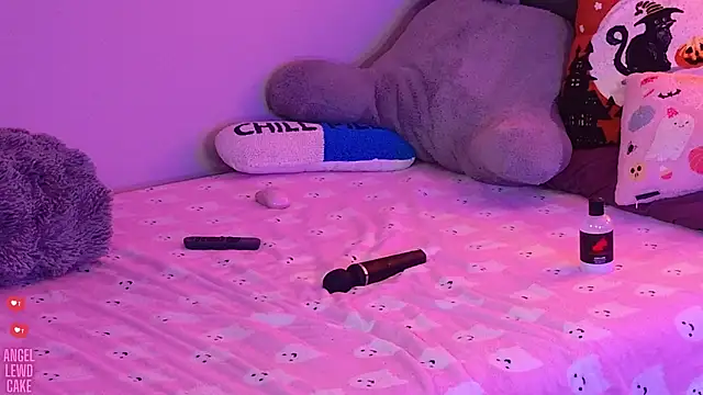 Chat +18 de Angel-Lewd-Cake ao vivo