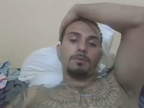 Show modela Casalfortal85 na web-kameri