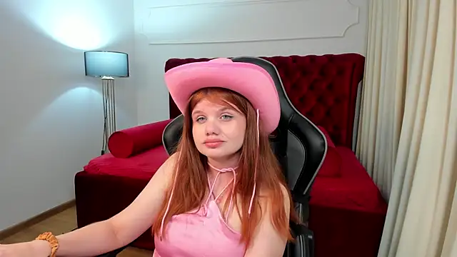 ChloeHalses Adlı Modelin Canlı XXX Sohbeti