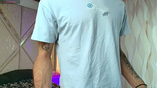 XXX chat uživo modela Merlin_2026