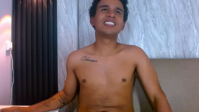 Brandon_Mark_ live XXX chat