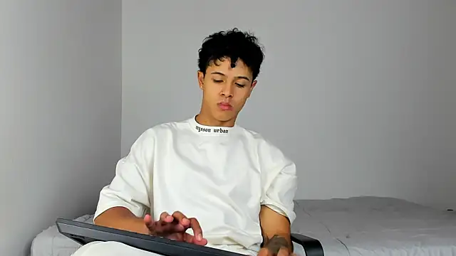 _Alex_Colton 现场XXX聊天
